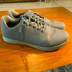 NOBULL - Men’s sz. 13 - outwork -grey/gum
